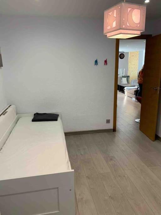 70 Sqm Apartment With Seaview In Arenales Del Sol. Екстер'єр фото