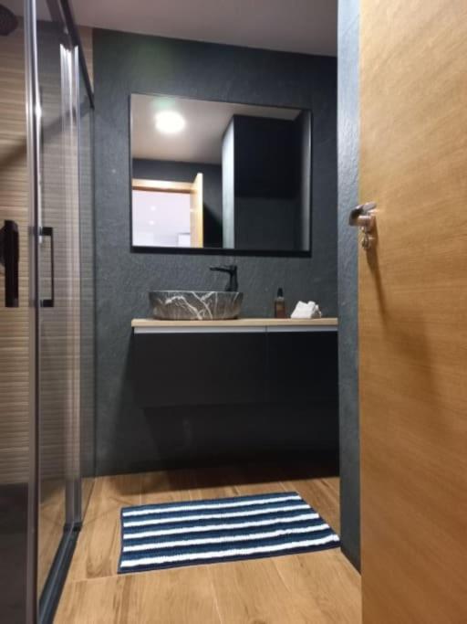70 Sqm Apartment With Seaview In Arenales Del Sol. Екстер'єр фото